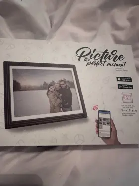 1265801536 Aluratek Digital Photo Frame