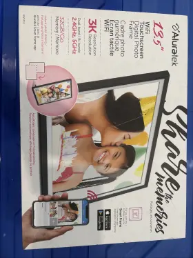 As24j11700188 Aluratek 13.5 Inch Wifi 3k Digital Photo Frame With Touchscreen Lcd And 32gb Memory