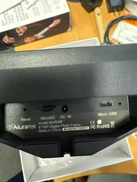 Aws09f Aluratek - 9 Inch Wifi Touchscreen Ips Lcd Display Digital Photo Frame #3
