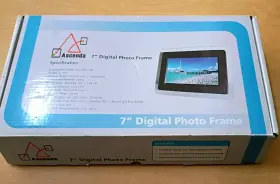 Ascenda 609356036376 7 Inch Digital Photo Frame