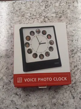 272302 Brookstone Voice Photo Clock New Open Box 2000 Vintage