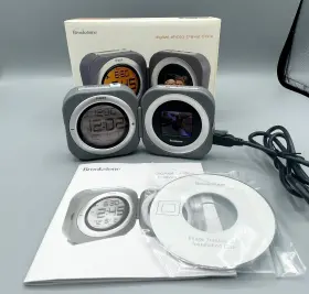 542530 Brookstone New Digital Photo Clock 1.4 Inch Lcd Read