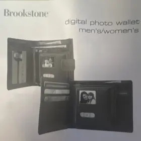 568493 Brookstone Digital Photo Wallet Black Usb Clock Calendar Mens/womens