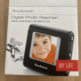 640185 Brookstone Digital Photo Keycha Inch See Pics For Details. Brand New