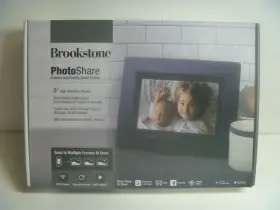 Brookstone 744110758030 Photoshare 8 Inch Friends And Family Cloud Frame