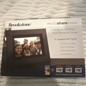 A2082aa133432201000 Brookstone Photoshare 8 Inch Hd Touchscreen Wifi Digital Photo Frame Espresso