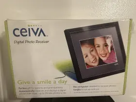 Ceiva 681726000200 Digital Photo Receiver Electric Slide Display Photography Family Photos