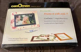 F7024b Cenomax 2 Digital Photo Frames Skylight And 7 Inch Remote New In Box