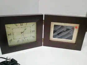 Dp5088-1g Coby Dp5088 Deluxe 5 Inch Digital Photo Frame And Clock With Multimedia Playback Open