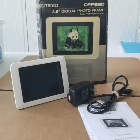 Dpf350 Curtis 058465767372 3.5 Inch Digital Photo Frame Vintage Single Or Auto Slide Show