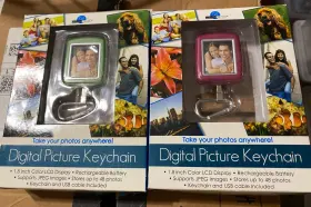065130057 Digital Decor #065130057 2 Ea. Picture Keycha Inch New In Box