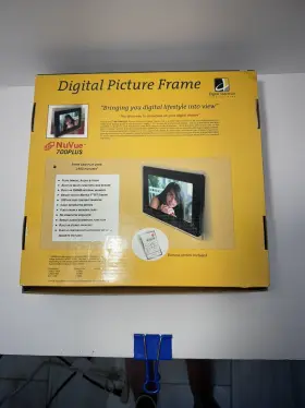 U-30343 Digital Spectrum Picture Frame Nuvue 700 Plus Holds 1400 Pictures Pre Owned #2