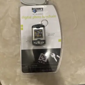 794826 Discovery Channel 1.5 Lcd Screen Digital Photo Keychain 2007 New Sealed Case