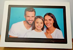 5465451 Dragon Touch 15.6 Inch Wifi Digital Photo Frame With Screen And Instant Share Via App Email