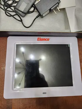 Elanco 386230266638 7-inch Digital Picture Frame - White With Power Adapter