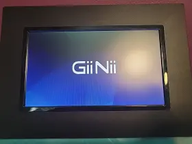 Gn702w Gii Nii Pre-owned Giinii 7 Inch Digital Picture Frame With 4gb Sandisk Storage