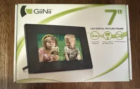 D.30.08.12 Giinii 7 Inch Led Digital Picture Frame Plug Play Usb Sd Mmc Cards Black