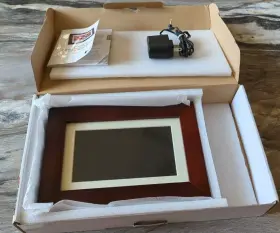 Gp-702p-1 Giinii Gp702p1 7 Inch Digital Picture Frame Model Calendar Clock Euc Dark Brown