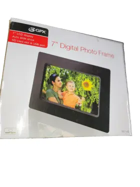 Pf711b Gpx 7-inch Digital Photo Frame With Sd/mmc Memory Card Reader