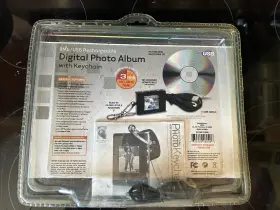 550948 Innovage Digital Photo Album Key Chain 8mb/usb #2