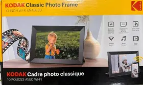 Kodak 682696021349 Classic Photo Frame 10 Inch Wifi Enabled Touch Screen 32gb New In Box Ship