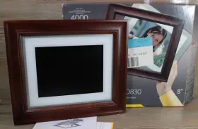 D830 Kodak Easyshare 8 Inch Digital Picture Frame Includes Cord