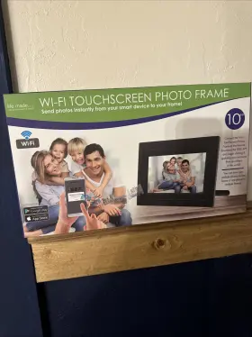 4052210604 Life Made Wi-fi Touchscreen Digital Photo Frame 10 Inch Display Send Photos Instantly