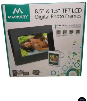 Mi-df0856 Merkury Digital Photo Frame Innovations 8.5-inch With 1.5-inch Keychain
