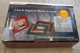 N7-107 Nextar New 7 Inch Digital Photo Frame Cherry Black Bronze Interchangeable Speakers