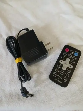Pf-801 Norcent Xias 8 Inch Digital Photo Frame Remote And Power Supply Lot