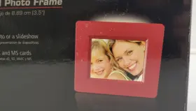 160-0667 Optimus N 3.5 Inch Digital Red Photo Frame Radio Shack #3