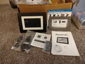 P17002awla Pandigital 7 Inch Digital Photo Frame 64mb Internal Memory With Remote