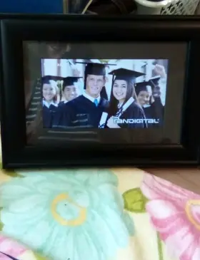 Pi1003dw Pandigital 10.1 Inch Digital Picture Frame
