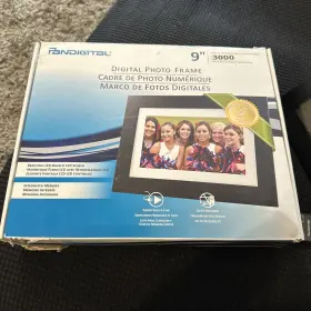 Pl9001dw Pandigital New Panimage 9 Inch Lcd Screen Digital Photo Frame Broken Box