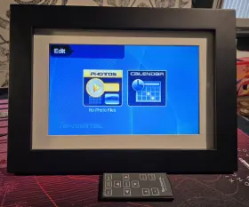 Pandigital W/512mb 10 Frame 512mb Internal 1gb Memory Stick Pro Used With Remote