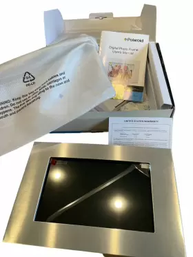 Xsa-10169s Polaroid 826219012739 10 Inch Digital Photo Frame Color Screen Internal Storage 512mb