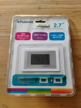 Clc6110us002 Polaroid 2.7 Inch Portable/stylish Pocket/desktop 60 Photo Digital Frame A3