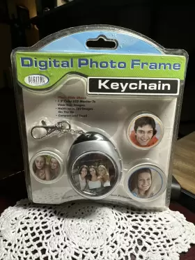 0020109 Sakar Digital Photo Frame Keychain 1.5 Inch Color Lcd Monitor Nisp