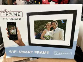 Fgl10bw Simple Smart Home Gallery Frame Photoshare 10 Inch Blackwood