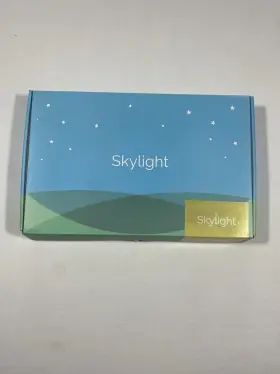 Skylight 201003018718 Digital Picture Frame 10 New With Original Box Never Used