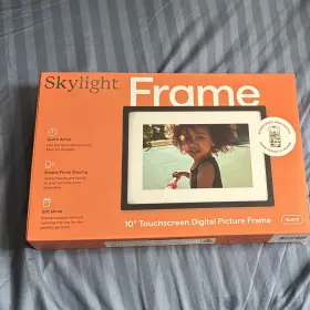 Skylight X001rffrno Frame 10 In Touchscreen Digital Picture Wi-fi 8gb Black