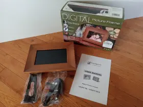 Spdpf70p Smart Parts 092566900610 Digital Picture Frame 7 Inch Display Natural Wood Ac Uses Sd/mmc/ms/xd