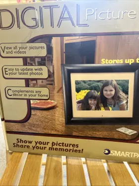 Sp1100b Smart Parts Smartparts 11 Inch Digital Picture Frame Over 2 000 Photos