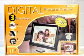 Sp11mw Smart Parts Smartparts 11 Inch Digital Picture Frame Stores 2 000 Photos Interchangeable