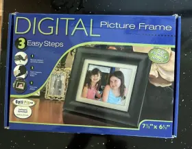 Sp56 Smart Parts Digital Picture Frame 7 And 1/2 X 6