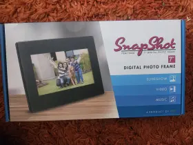 Snap Shot 710308213339 7 Inch Digital Photo Frame With Remote New In Box