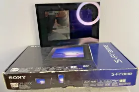 Dpf-xr100 Sony S-frame Digital Picture Frame 10.2 Inch With Euro Plug - Complete
