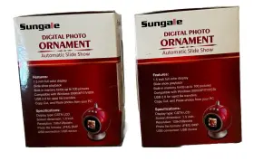 Pf153 Sungale 884945000802 2 -sungale Digital Photo Ornament Displays 100 Photos Full Color 1.5 Inch Screen New #2