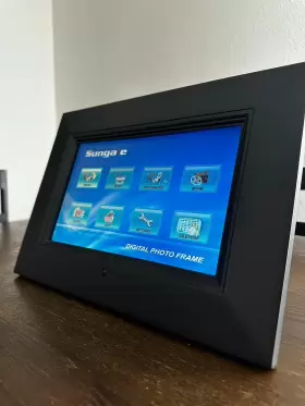 Aw-110 Sungale 10.2 Hi-definition Digital Photo Frame Model #3