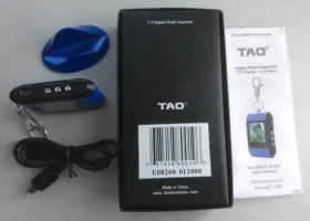 Tao 80018-80024 Vintage 2009 Digital Blue Photo Keychain 1.5 Inch Display E08260 -011000